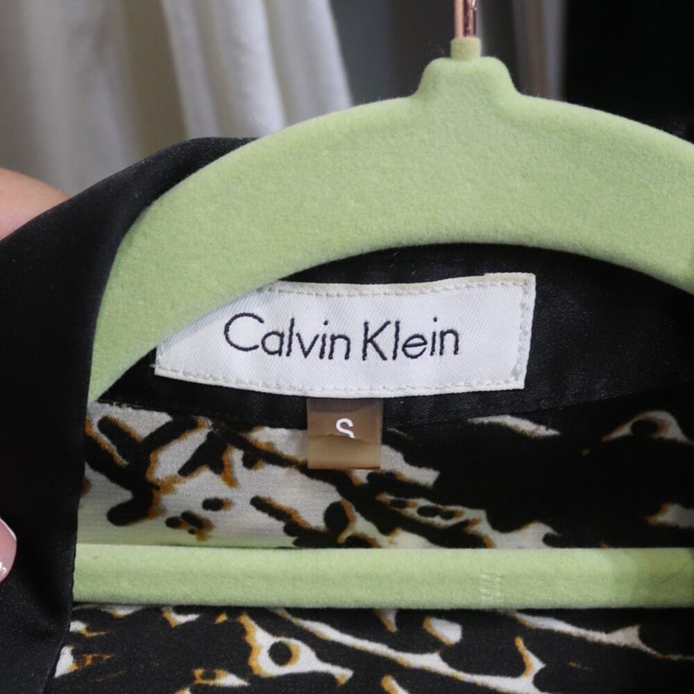 Calvin Klein Black Print Button Down Blouse Sz S - Picture 5 of 11